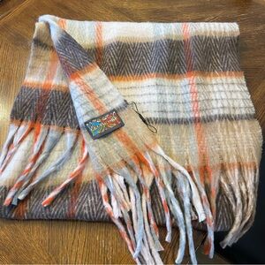 Celtic Ore Ireland Wool Blend Scarf Wrap NEW 20 x 70 inches